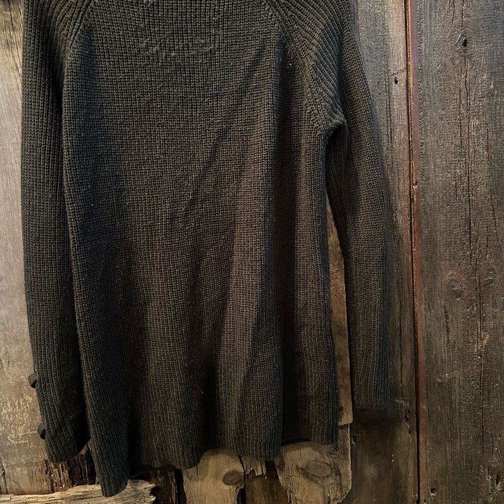 Sweater - Picture 2 of 2